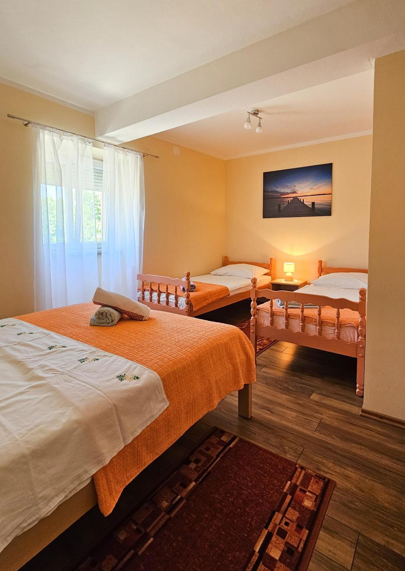 Apartman Petra Vrh  Exterior foto