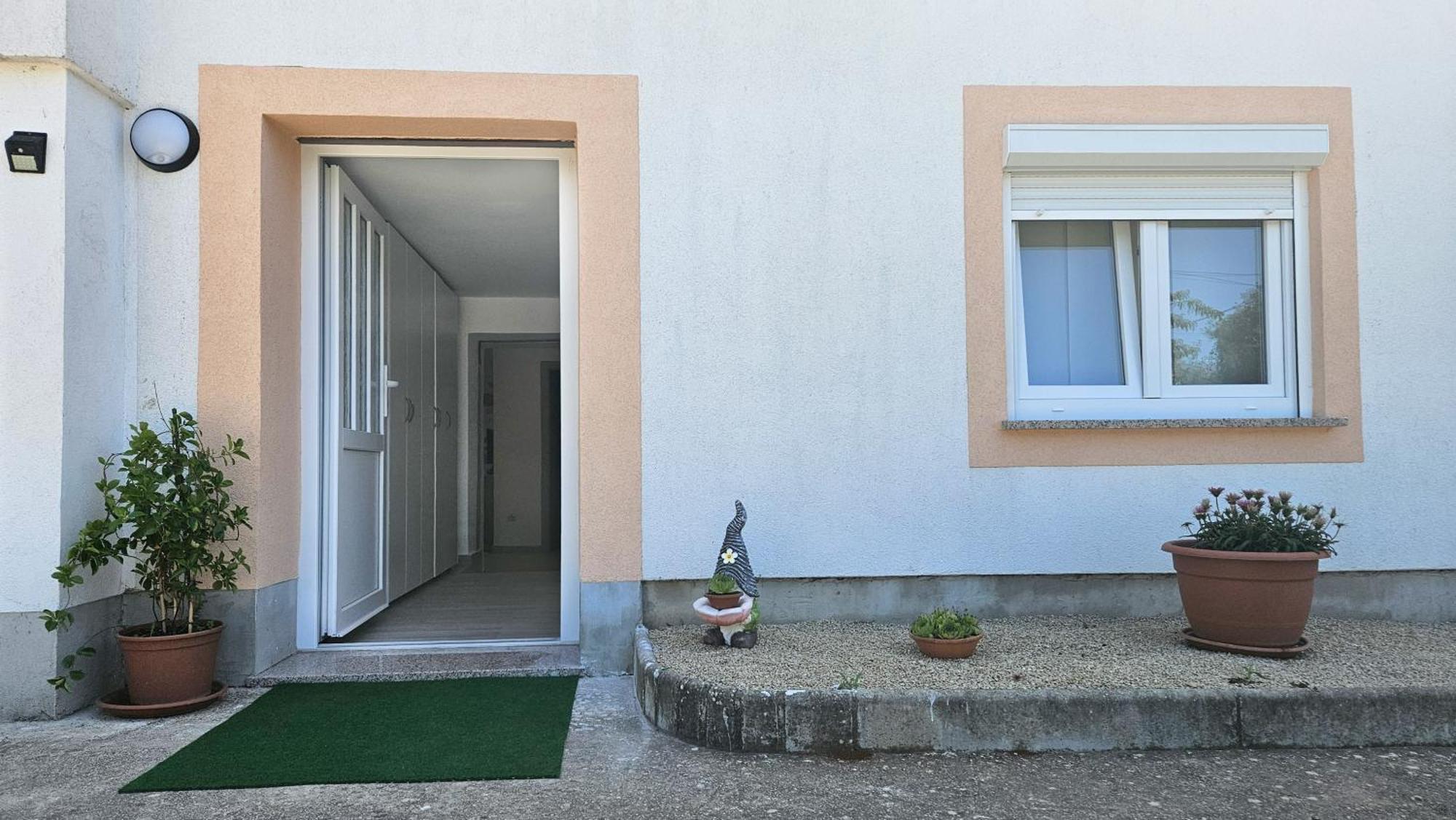 Apartman Petra Vrh  Exterior foto